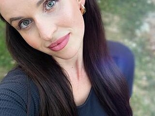 MILF Snow White HUGE TITS