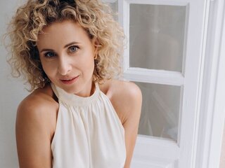 MILF AngelEmeli